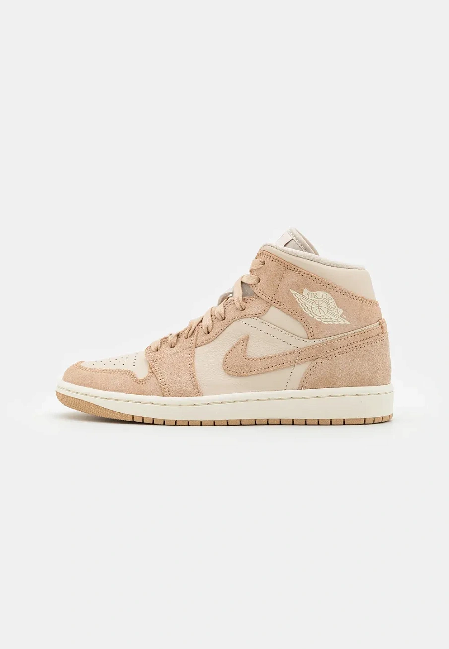 Фото № 1 с приближением к товару «‎AIR JORDAN 1 SE»