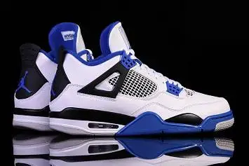 Nike Air Jordan 4 Retro  - 2