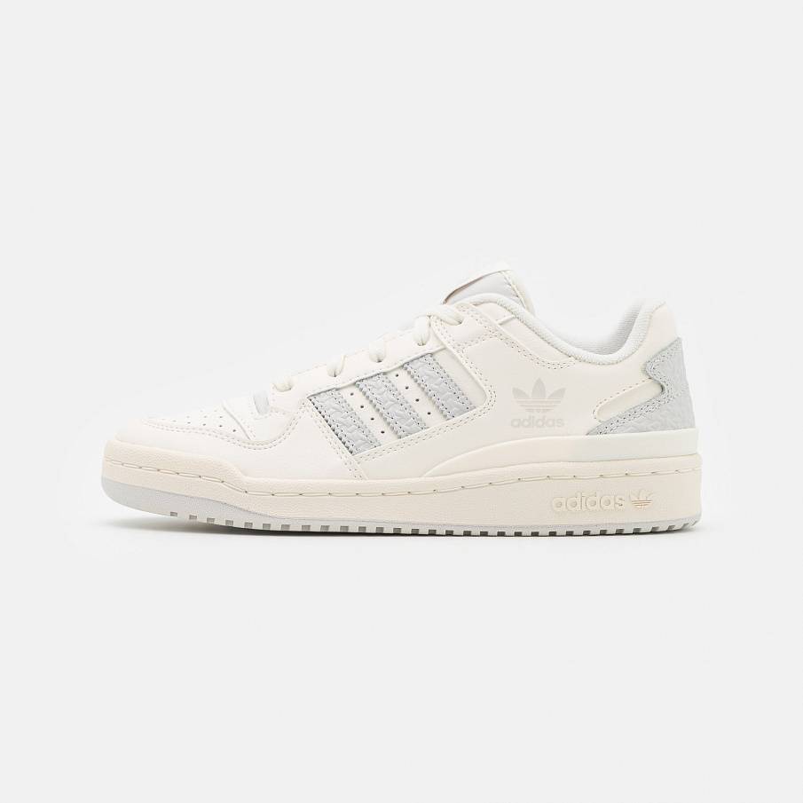 Фото № 1 с приближением к товару «‎Adidas Forum CL »