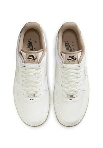 Фото № 3 с приближением к товару «‎AIR FORCE»