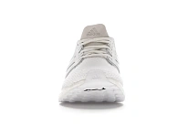 Фото № 2 с приближением к товару «‎adidas Ultra Boost DNA Cloud White »