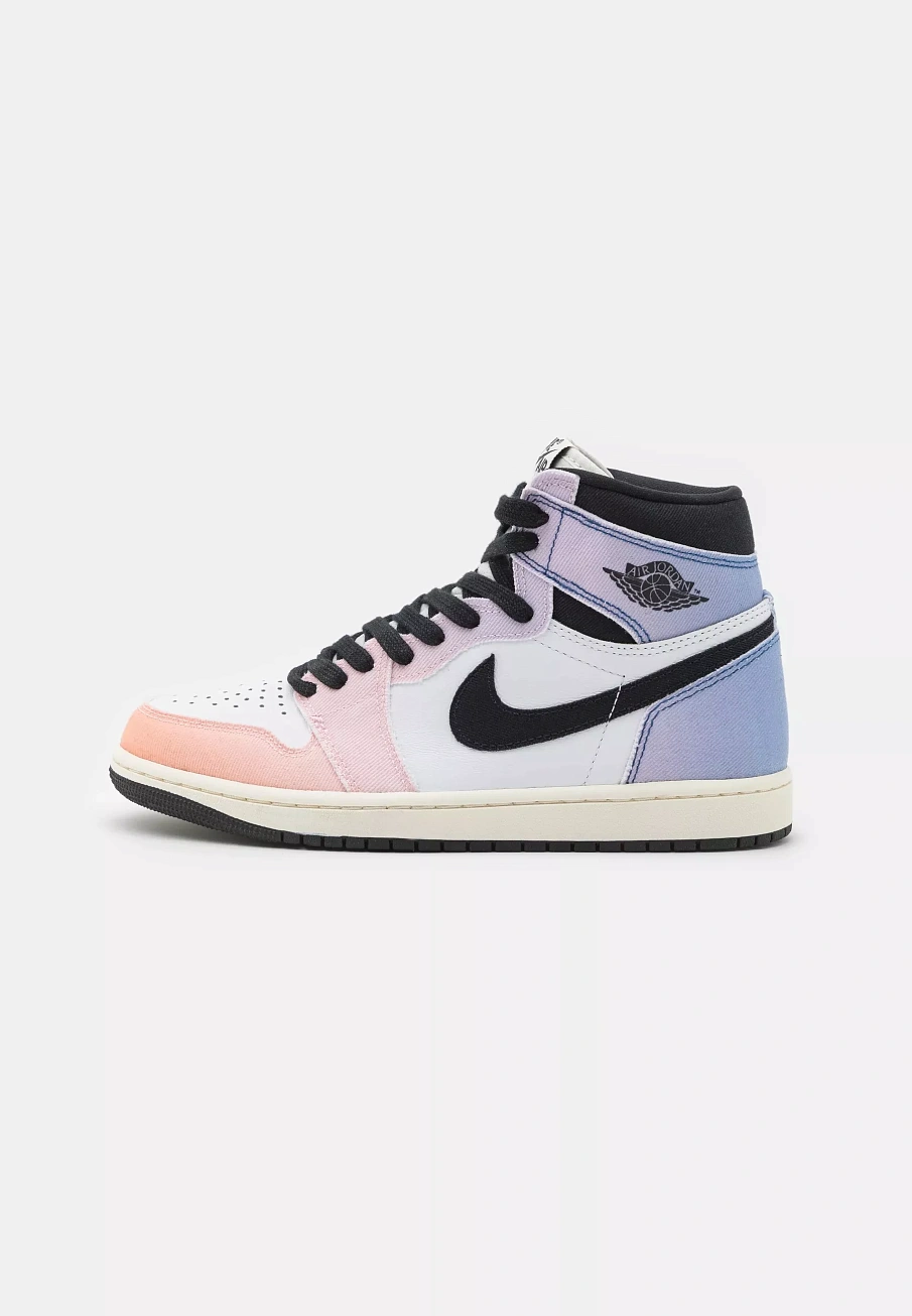 Фото № 1 с приближением к товару «‎AIR JORDAN 1 RETRO UNISEX»