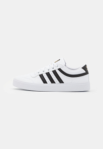 Фото № 1 с приближением к товару «‎Adidas Bryony »