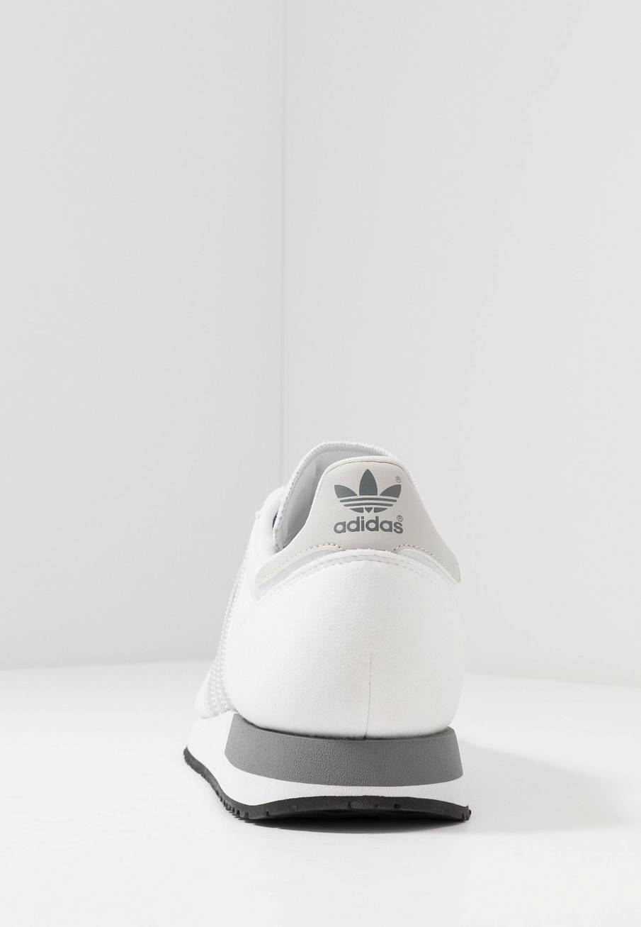 Фото № 3 с приближением к товару «‎Adidas Usa 84 »