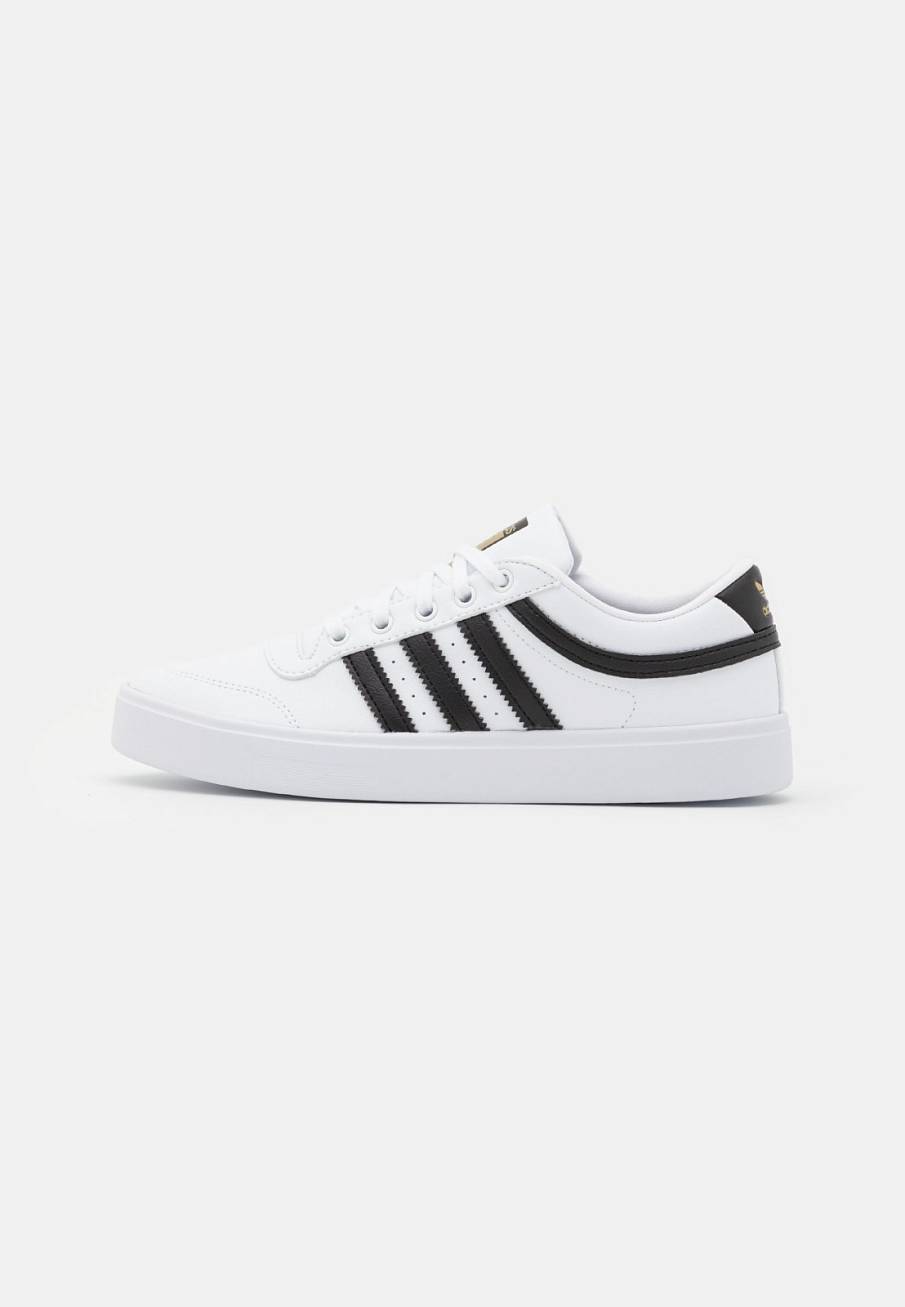 Фото № 1 с приближением к товару «‎Adidas Bryony »
