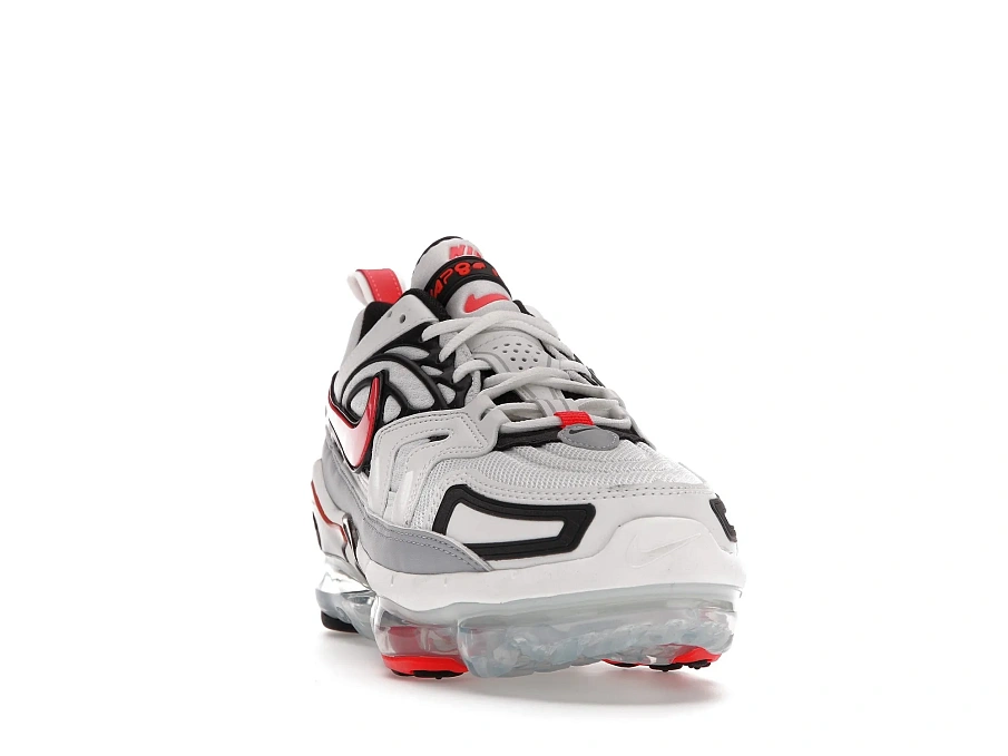 Фото № 2 с приближением к товару «‎Nike Air VaporMax Evo Infrared»