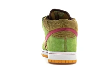 Фото № 4 с приближением к товару «‎Nike SB Dunk Mid Mama Bear»