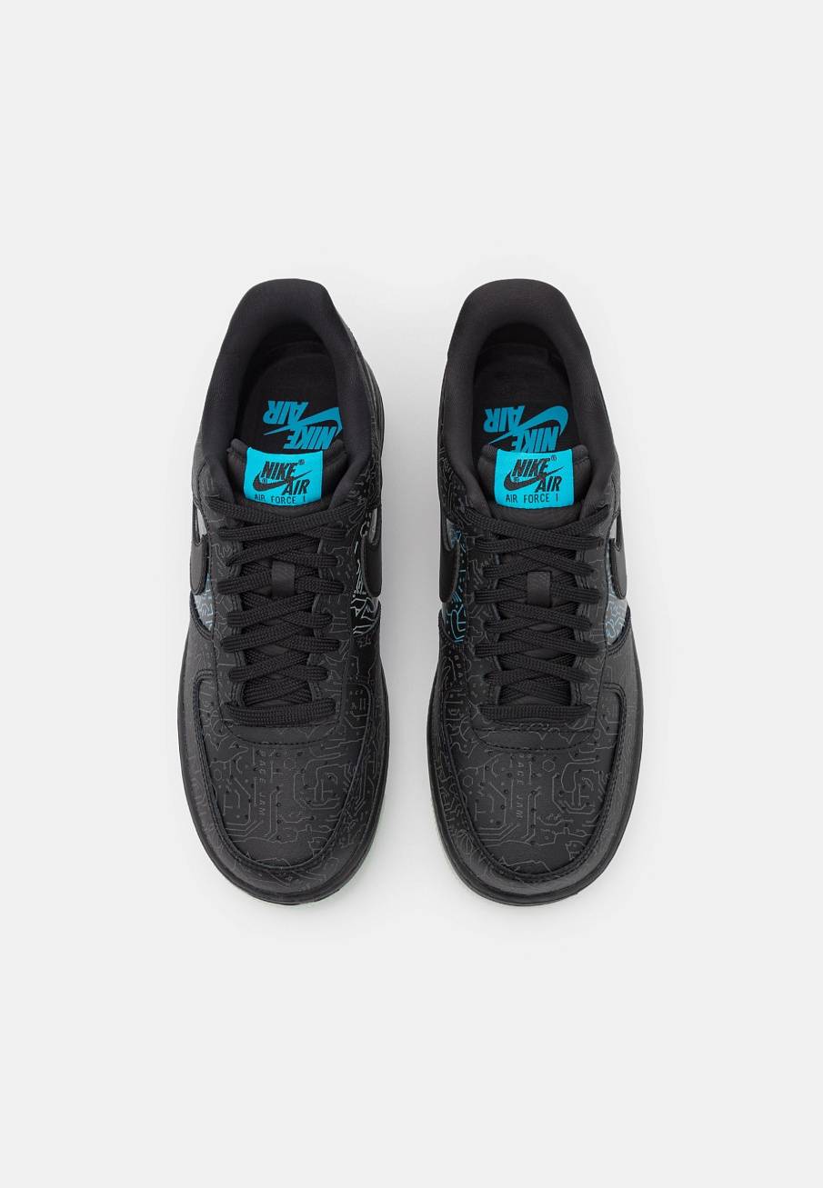 Фото № 4 с приближением к товару «‎Nike Air Force 1 ’07 »