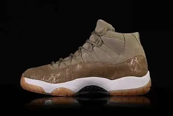 Nike Air Jordan 11 Retro Wmns Lux - 3