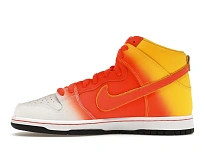 Фото № 3 с приближением к товару «‎Nike SB Dunk High Sweet Tooth Candy Corn»