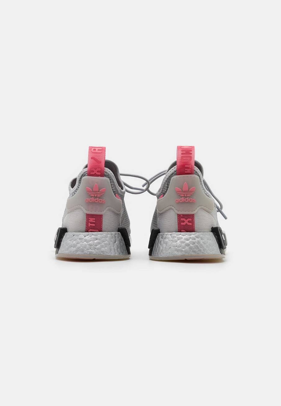 Фото № 4 с приближением к товару «‎Adidas Nmd_r1 Speedlines Boost Shoes »