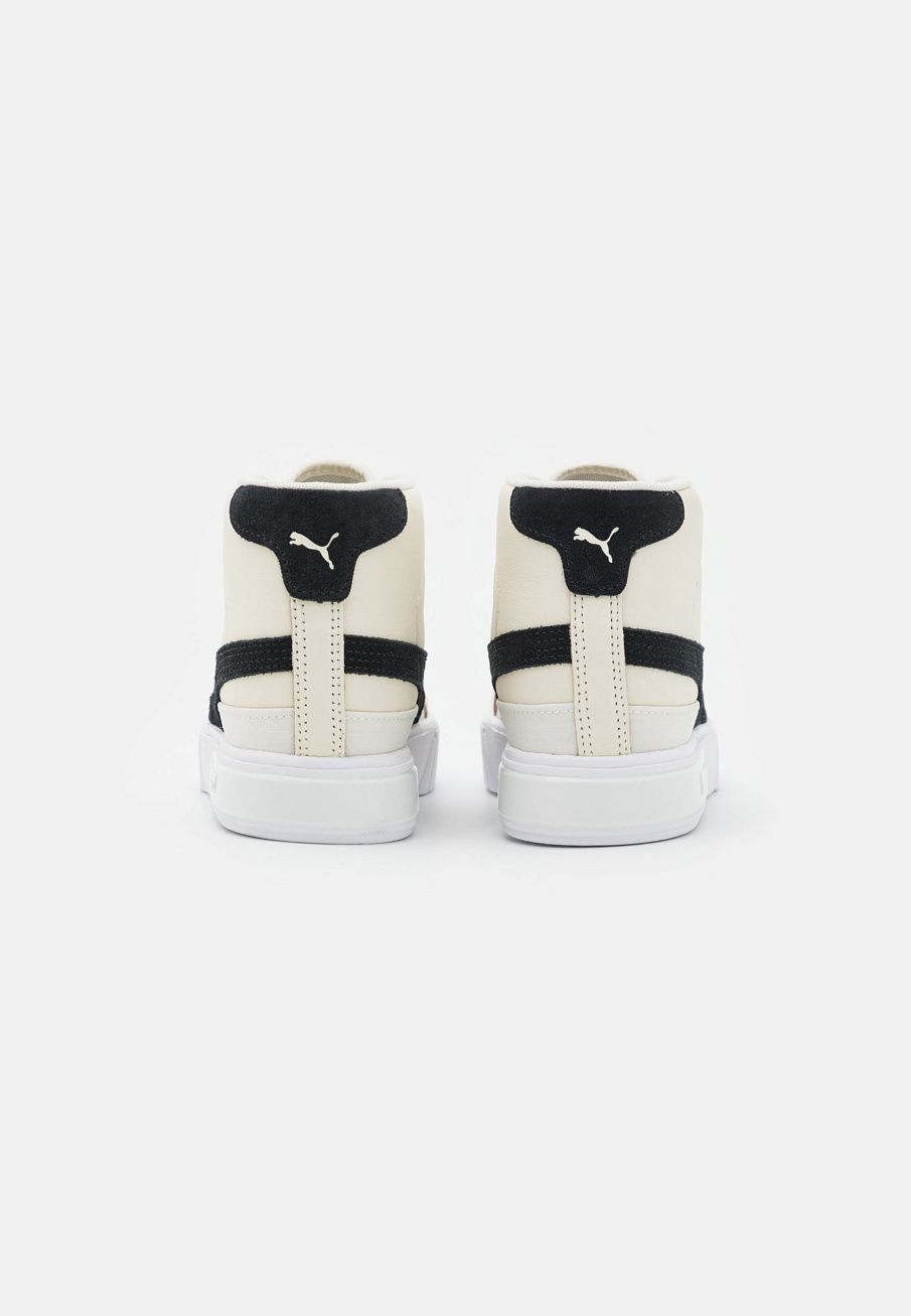 Фото № 4 с приближением к товару «‎Puma Cali Star »