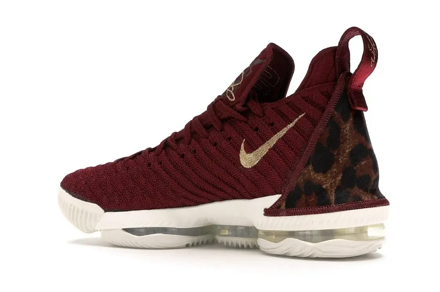 Фото № 4 с приближением к товару «‎Nike LeBron 16 King»