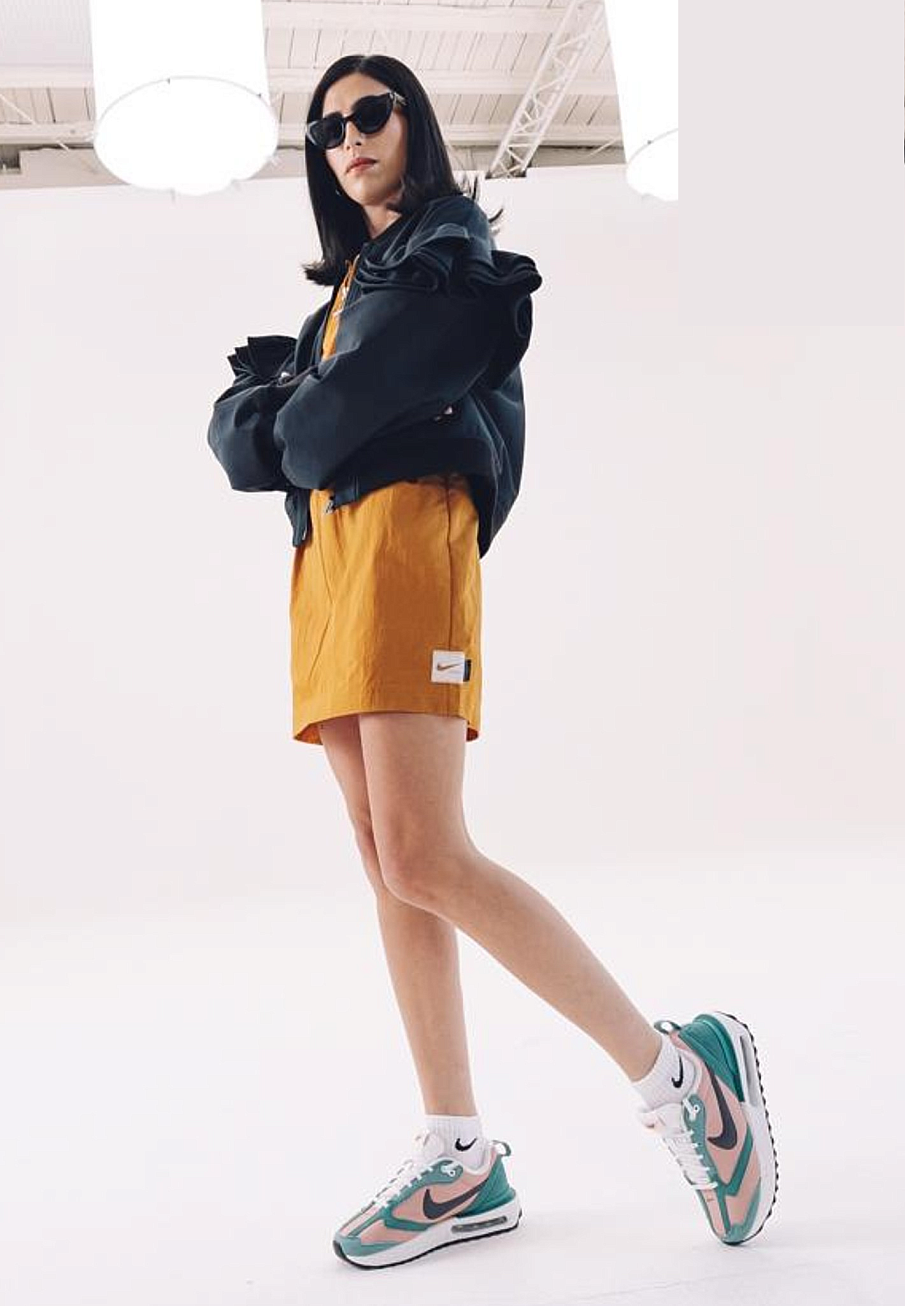 Фото № 4 с приближением к товару «‎Nike Air Max Dawn »