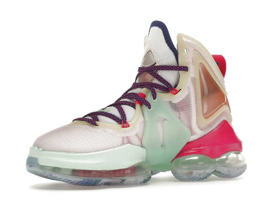 Фото № 2 с приближением к товару «‎Nike LeBron 19 Valentines Day Love Letter»