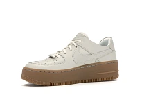 Фото № 3 с приближением к товару «‎Nike Air Force 1 Sage Low LX Biege Gum»