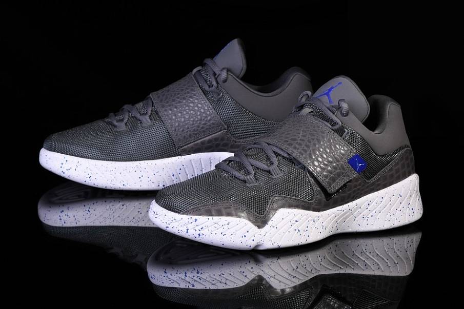 Фото № 1 с приближением к товару «‎Nike Air Jordan J23 Dark»