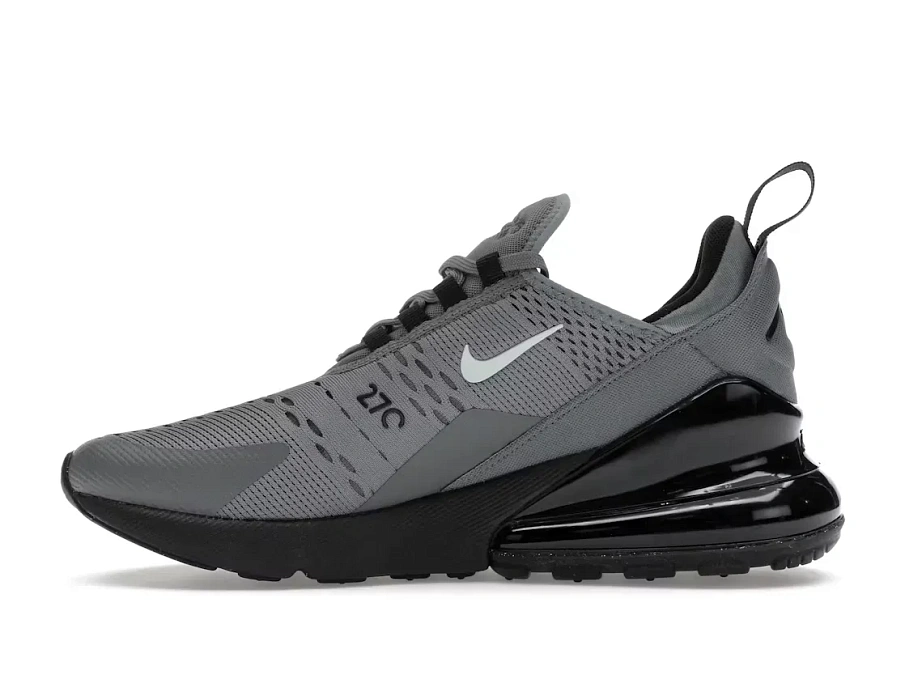 Фото № 3 с приближением к товару «‎Nike Air Max 270»