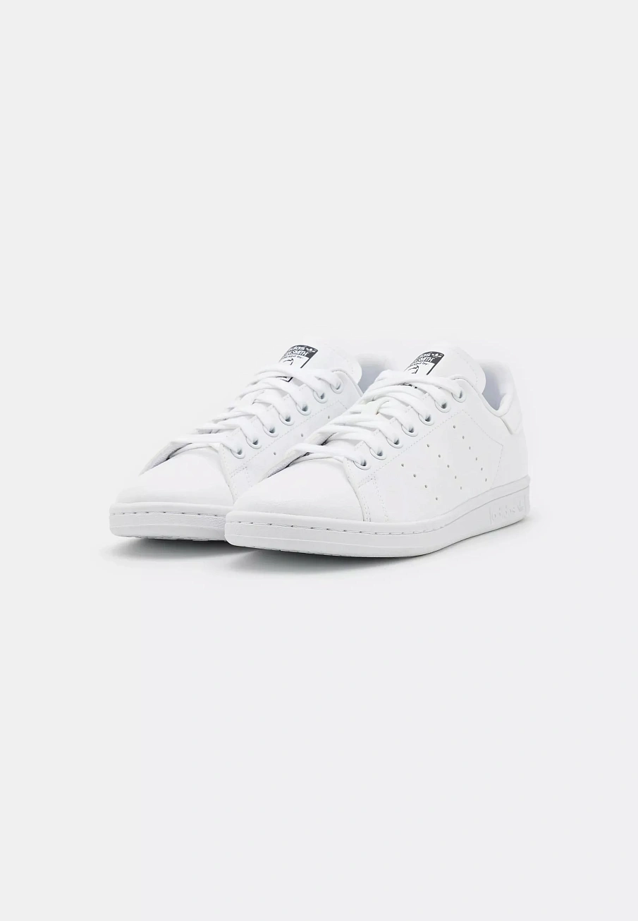 Фото № 3 с приближением к товару «‎STAN SMITH »