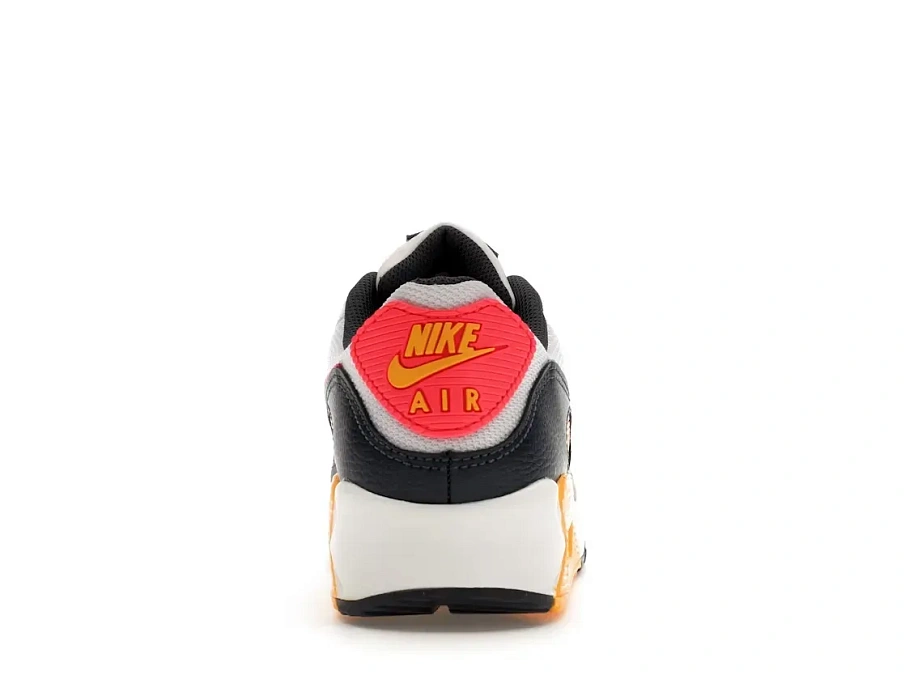Фото № 4 с приближением к товару «‎Nike Air Max 90»