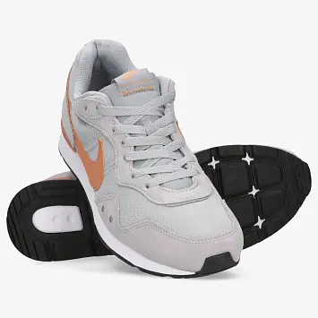 Nike Venture Runner Low-Top Running Shoes GreyOrange - 3