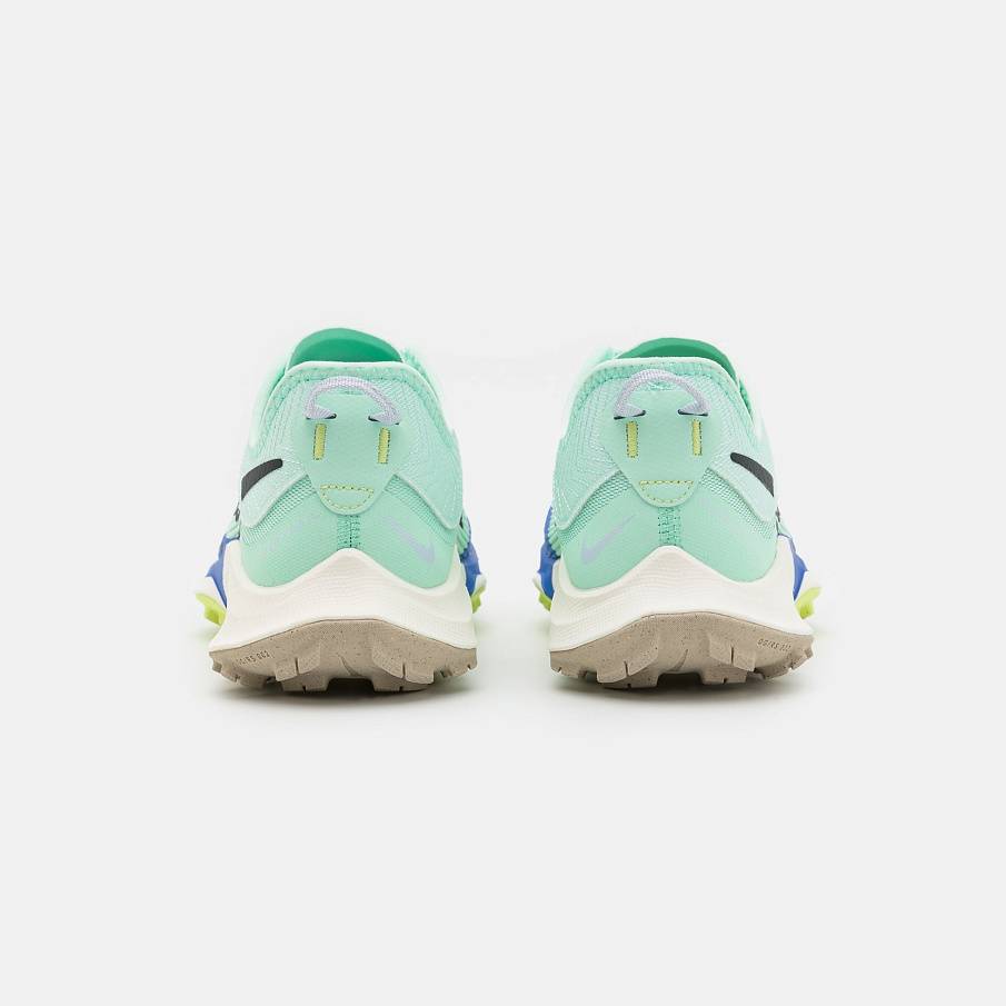 Фото № 3 с приближением к товару «‎Nike Air Zoom Terra Kiger 8»