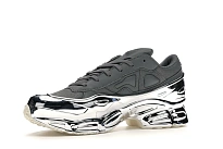Фото № 4 с приближением к товару «‎adidas Ozweego Raf Simons Ash Silver Metallic»
