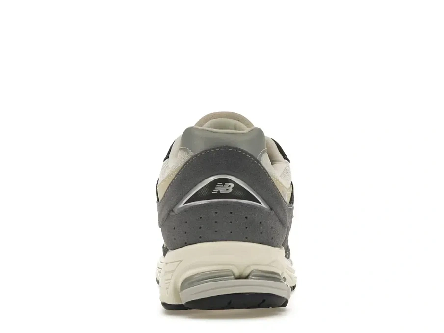 Фото № 4 с приближением к товару «‎New Balance 2002R»