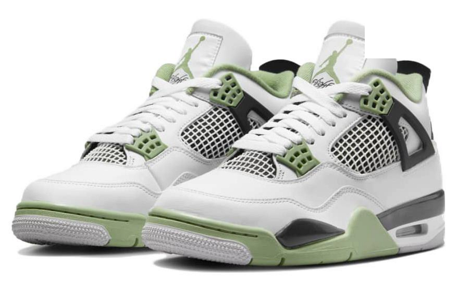 Фото № 3 с приближением к товару «‎ Jordan Air Jordan 4 Vintage basketball shoes»