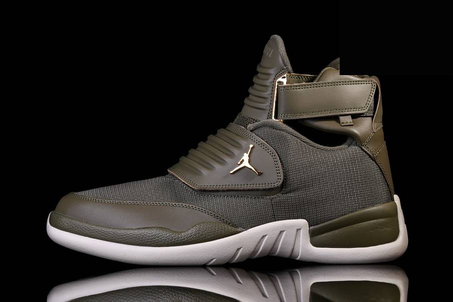 Фото № 2 с приближением к товару «‎Nike Air Jordan Generation Medium »