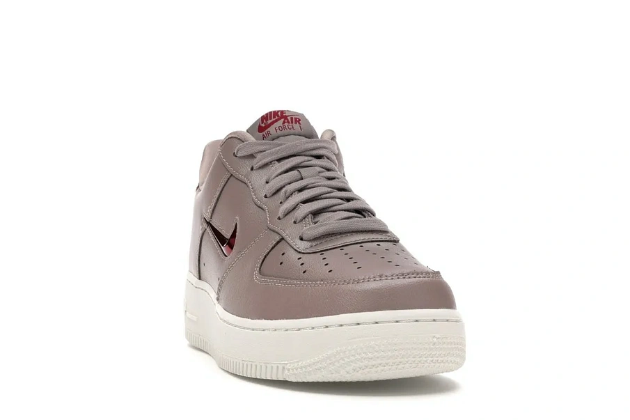 Фото № 3 с приближением к товару «‎Nike Air Force 1 Low Jewel Taupe Red Crush»