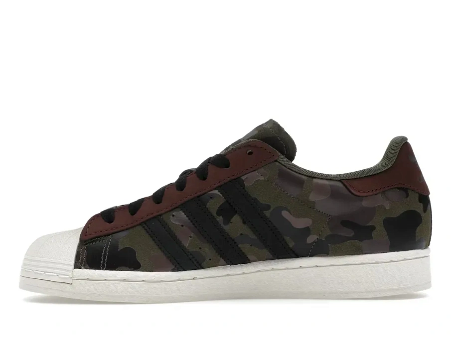 Фото № 3 с приближением к товару «‎adidas Superstar»