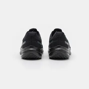 Nike Quest 5 - 3