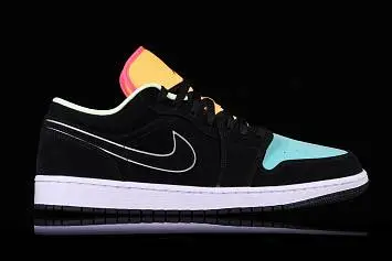 Nike Air Jordan 1 Retro SE Aurora  - 2