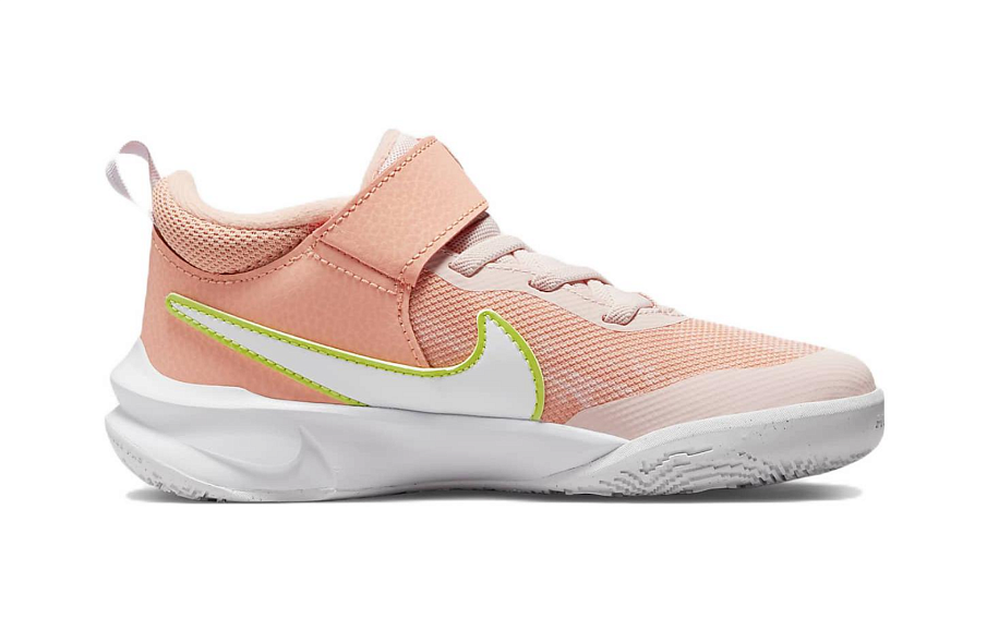 Фото № 2 с приближением к товару «‎BP Nike Team Hustle D 10 Basketball shoes»