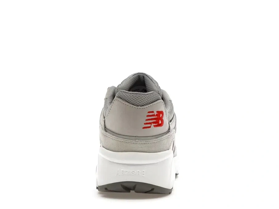 Фото № 4 с приближением к товару «‎New Balance 850»