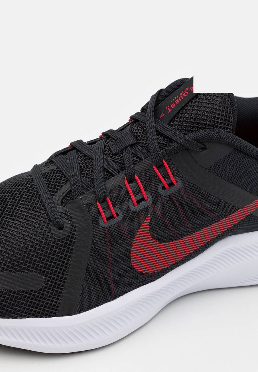 Фото № 5 с приближением к товару «‎Nike Quest 4»