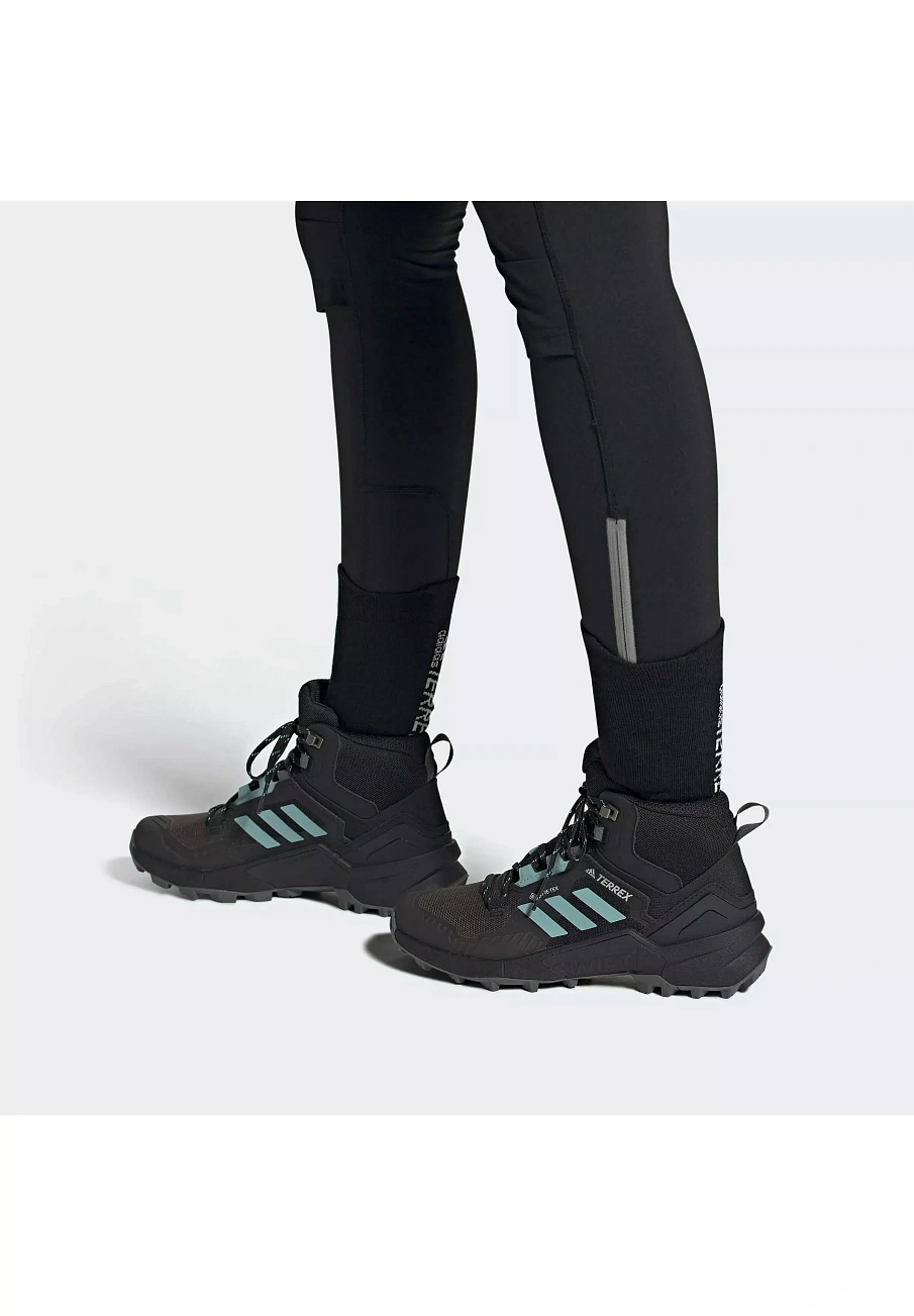 Фото № 1 с приближением к товару «‎TERREX SWIFT R3 MID GORE-TEX® HIKING»