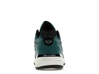 Фото № 4 с приближением к товару «‎New Balance 990v4»