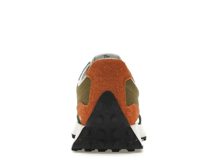 Фото № 4 с приближением к товару «‎New Balance 327»