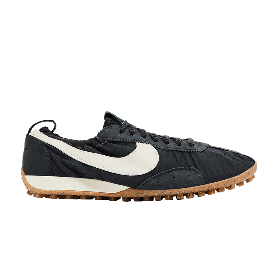Фото № 1 с приближением к товару «‎Jacquemus x Nike Women's Moon Shoe SP Off Noir»