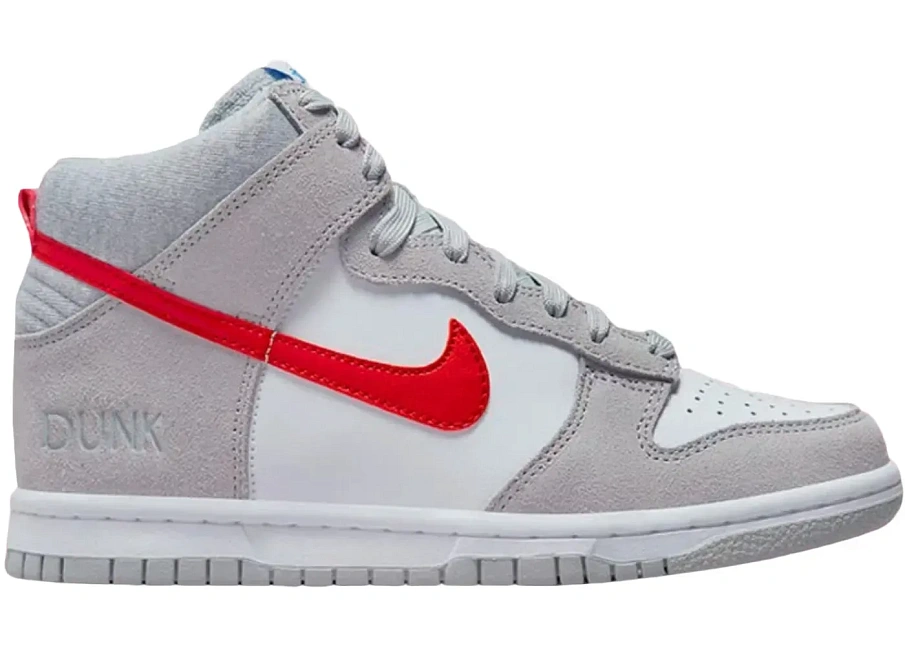 Фото № 1 с приближением к товару «‎Nike Dunk High»