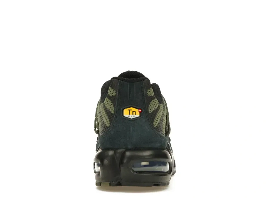Фото № 4 с приближением к товару «‎Nike Air Max Plus Utility»
