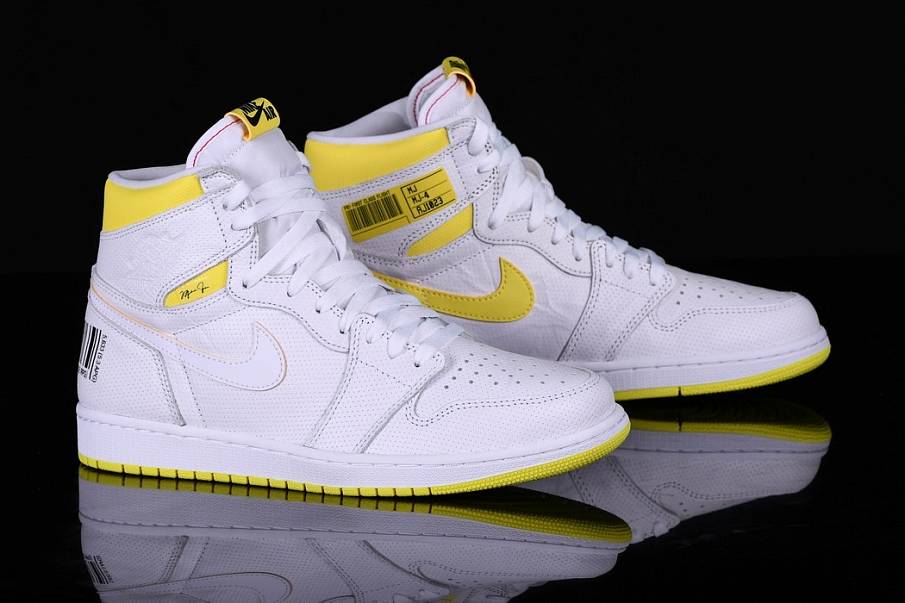 Фото № 2 с приближением к товару «‎Nike Air Jordan 1 Retro OG First Class Flight »