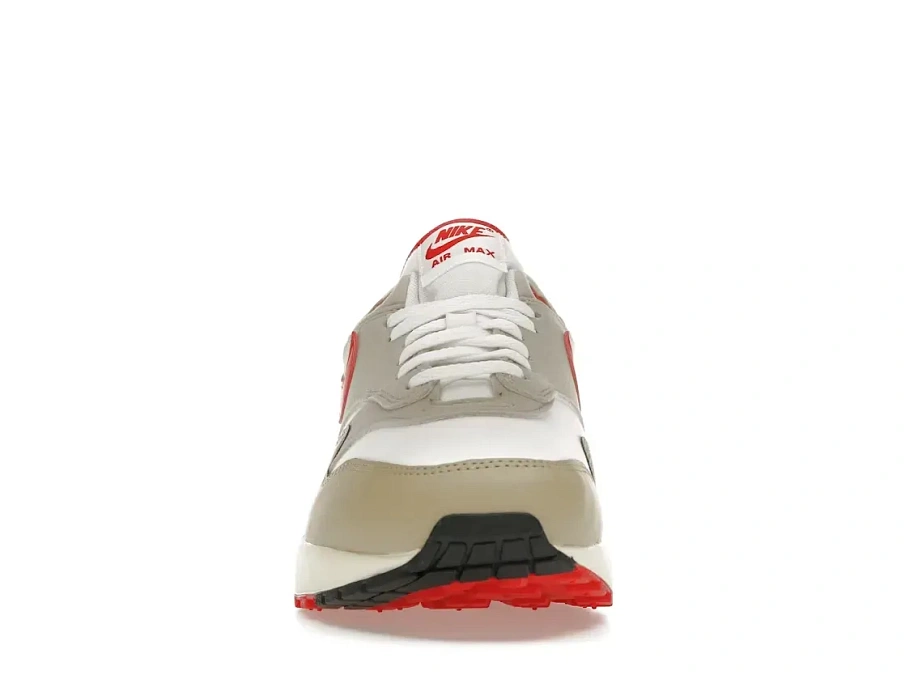 Фото № 2 с приближением к товару «‎Nike Air Max 1»
