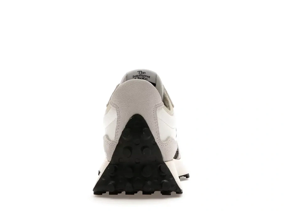 Фото № 4 с приближением к товару «‎New Balance 327»