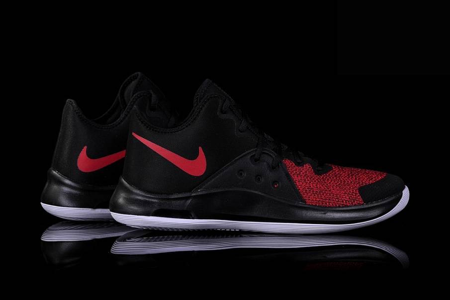 Фото № 2 с приближением к товару «‎Nike Air Versitile Iii»