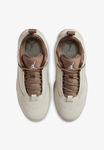 JORDAN MAX AURA 6 - 4