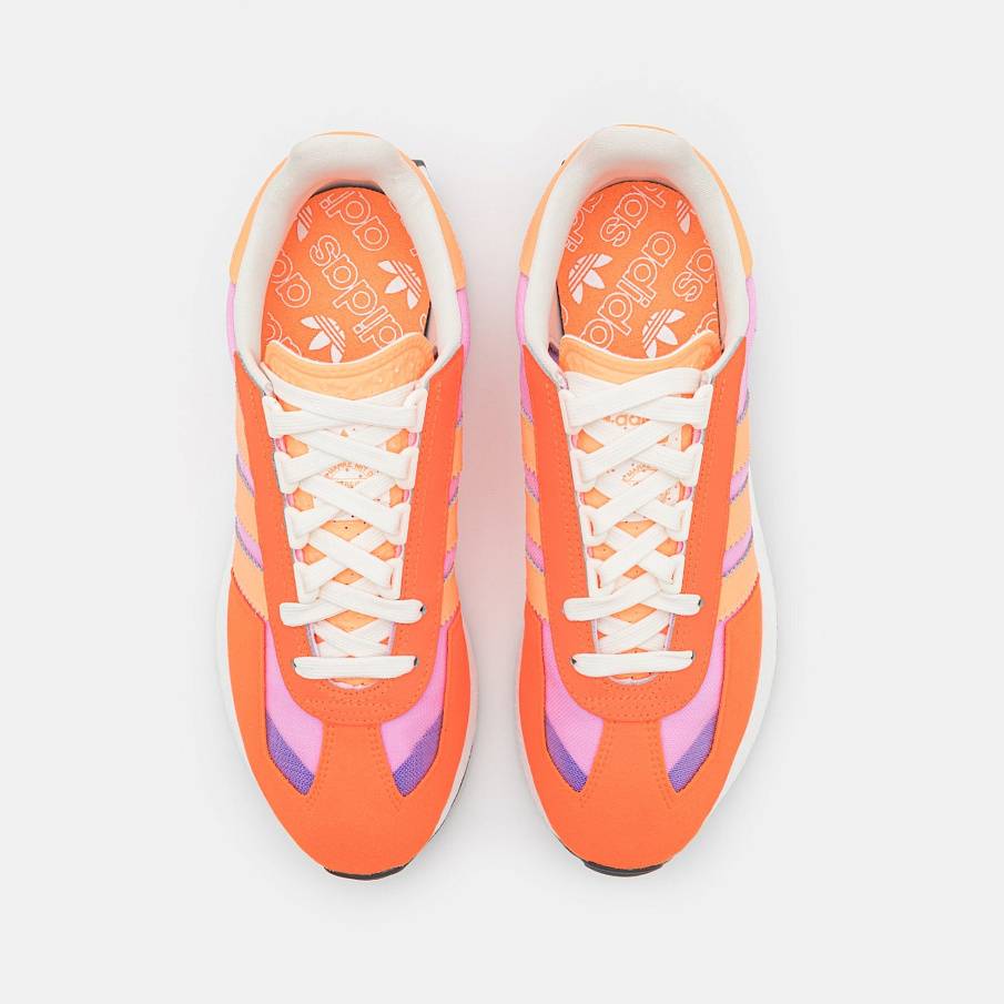 Фото № 4 с приближением к товару «‎Adidas Retropy E5 »