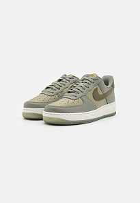 Фото № 2 с приближением к товару «‎AIR FORCE 1 07 LV8»